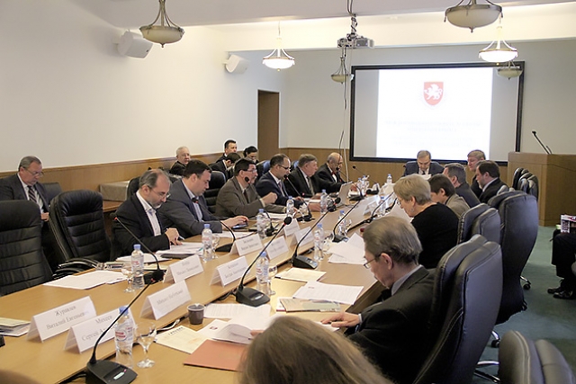 Международно-правовые аспекты признания Крыма обсудили в Москве