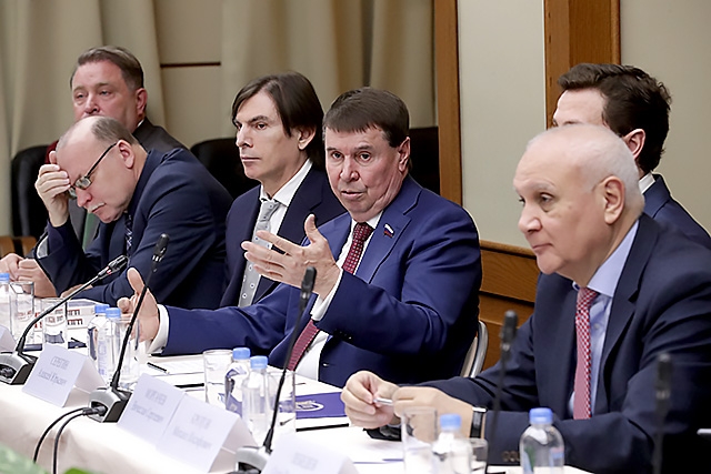 Сергей Цеков: Учебники по истории Отечества должны отражать неразрывную связь истории Крыма с историей России